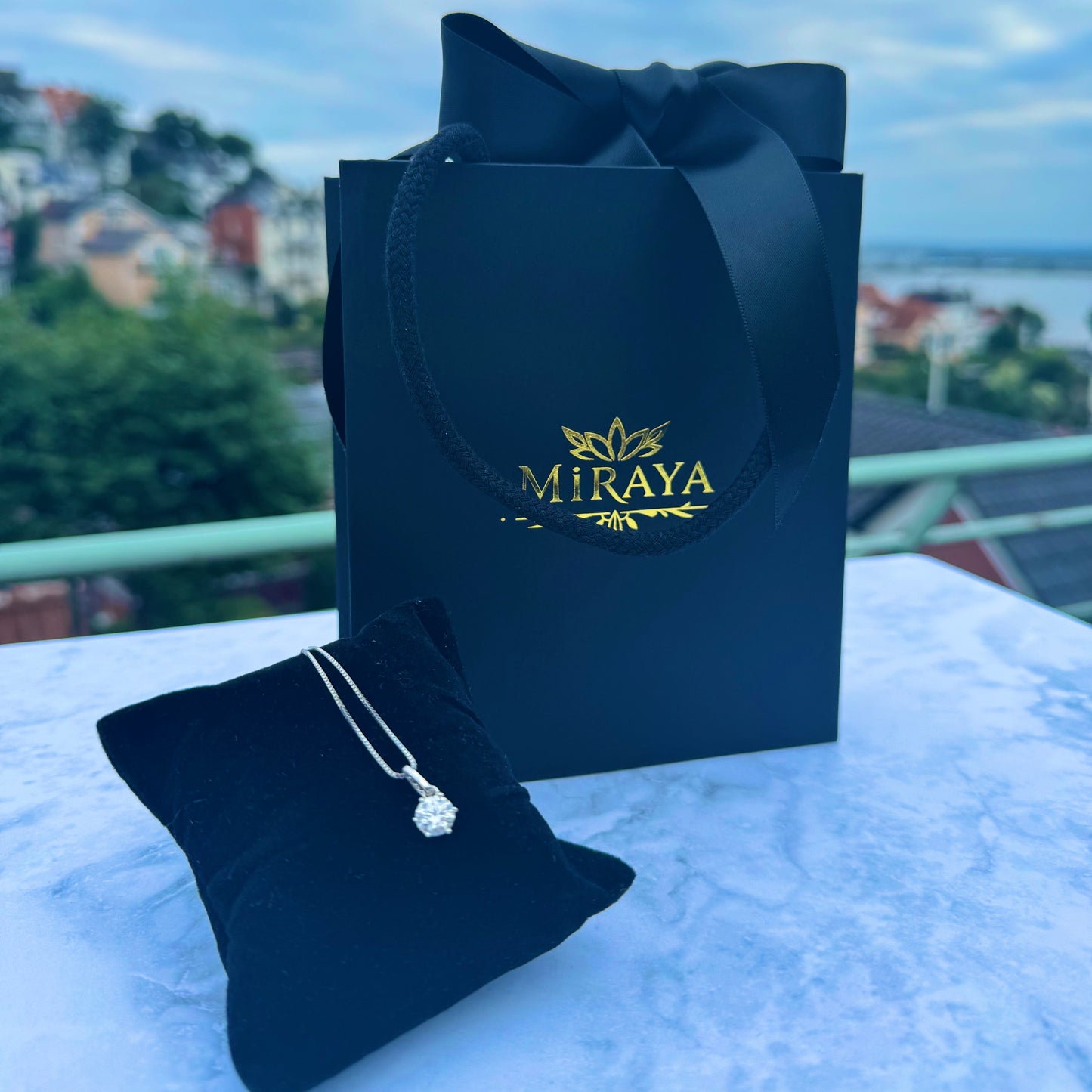 Eternal Grace – Moissanit 925 Sterling Silber Anhänger Halskette